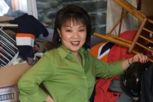 Professional Organizer Linda Chu ready to clear clutter