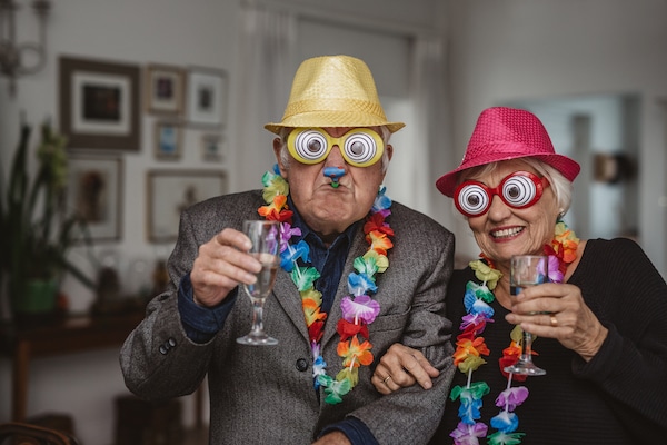 older couple ready for downsizing party